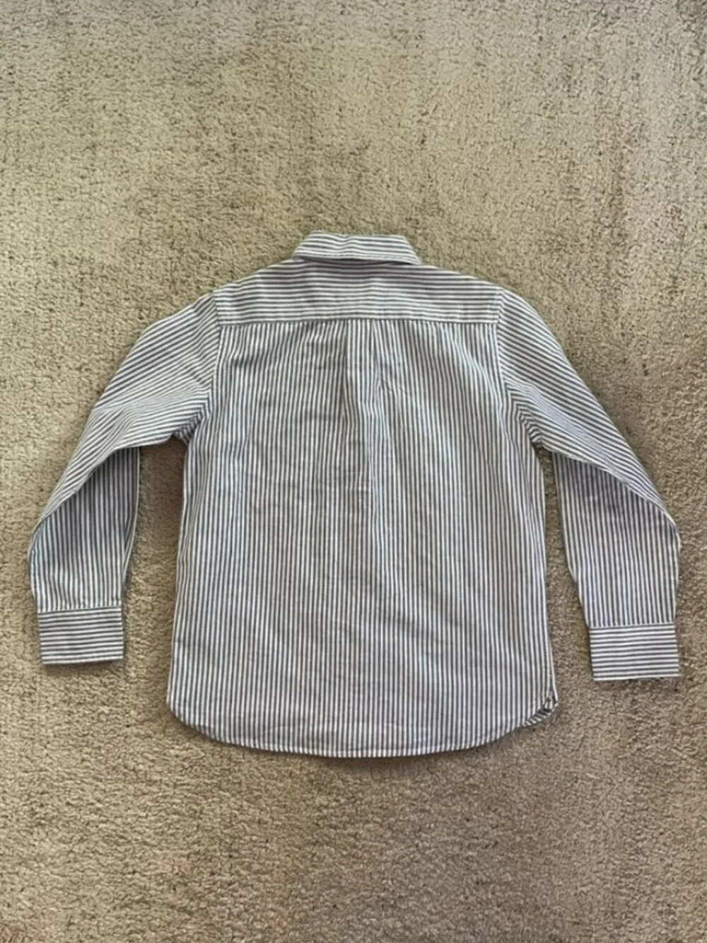 Gap Kids Bundle of Two Button Down Boy's Shirts Size M (8) EUC - Pristine